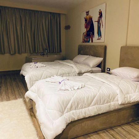 Majestic View Pyramids Inn Kafret el-Gabal المظهر الخارجي الصورة